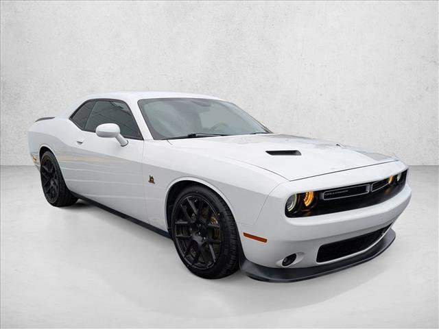 Used 2018 Dodge Challenger R/T Scat Pack RWD image 3