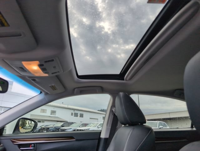 Used 2014 Lexus ES 350 w/ Premium Package FWD image 29