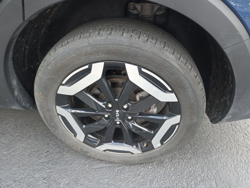 Used 2025 Kia Telluride S image 22