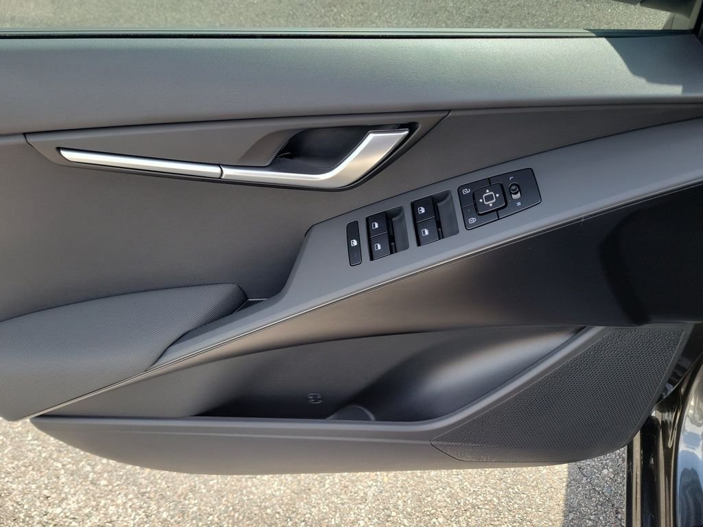 New 2026 Kia Niro LX FWD image 19