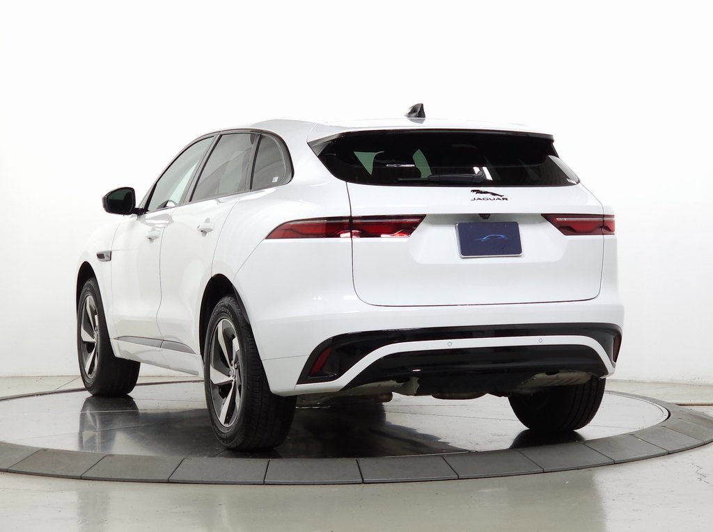 Certified 2025 Jaguar F-PACE R-Dynamic S image 3
