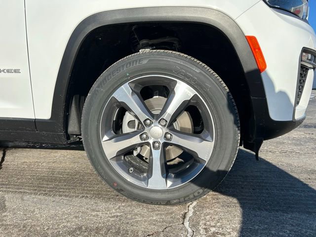 New 2026 Jeep Grand Cherokee Limited image 16