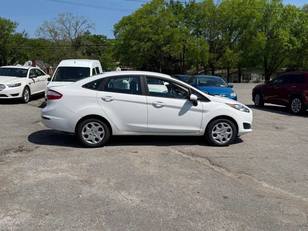 Used 2017 Ford Fiesta S FWD image 5