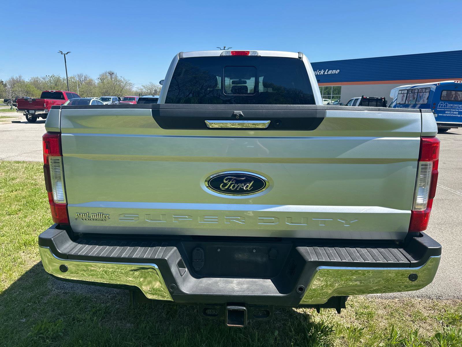 Used 2017 Ford F250 Lariat image 9