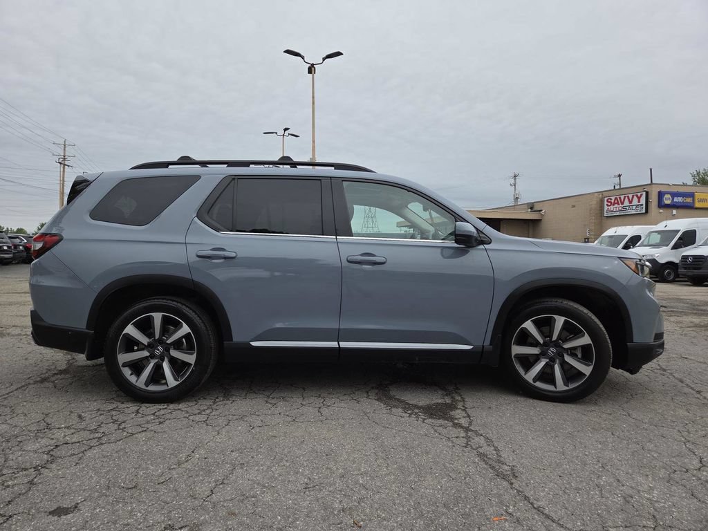 Used 2024 Honda Pilot Elite image 18