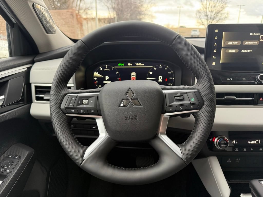 New 2026 Mitsubishi Outlander SE FWD image 8