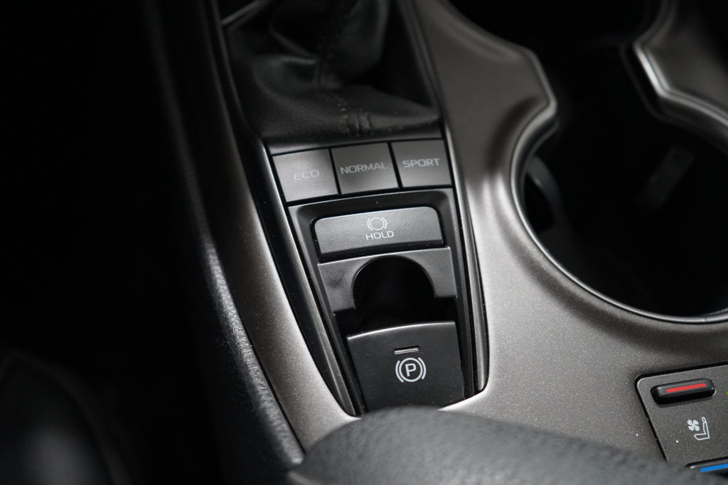 Used 2022 Toyota Camry XSE w/ Navigation Package FWD image 28