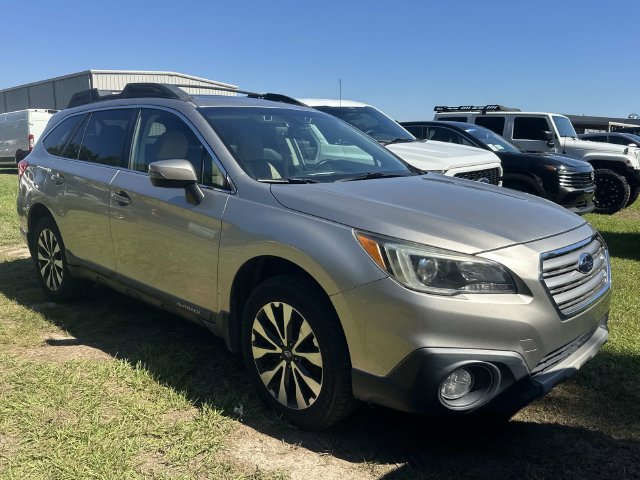 Used 2017 Subaru Outback 2.5i Limited AWD/4WD image 4