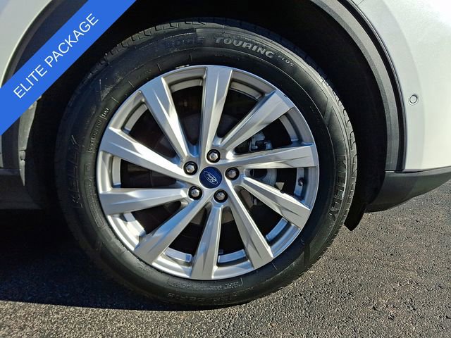 Certified 2022 Ford Escape Titanium w/ Titanium Elite Package image 8