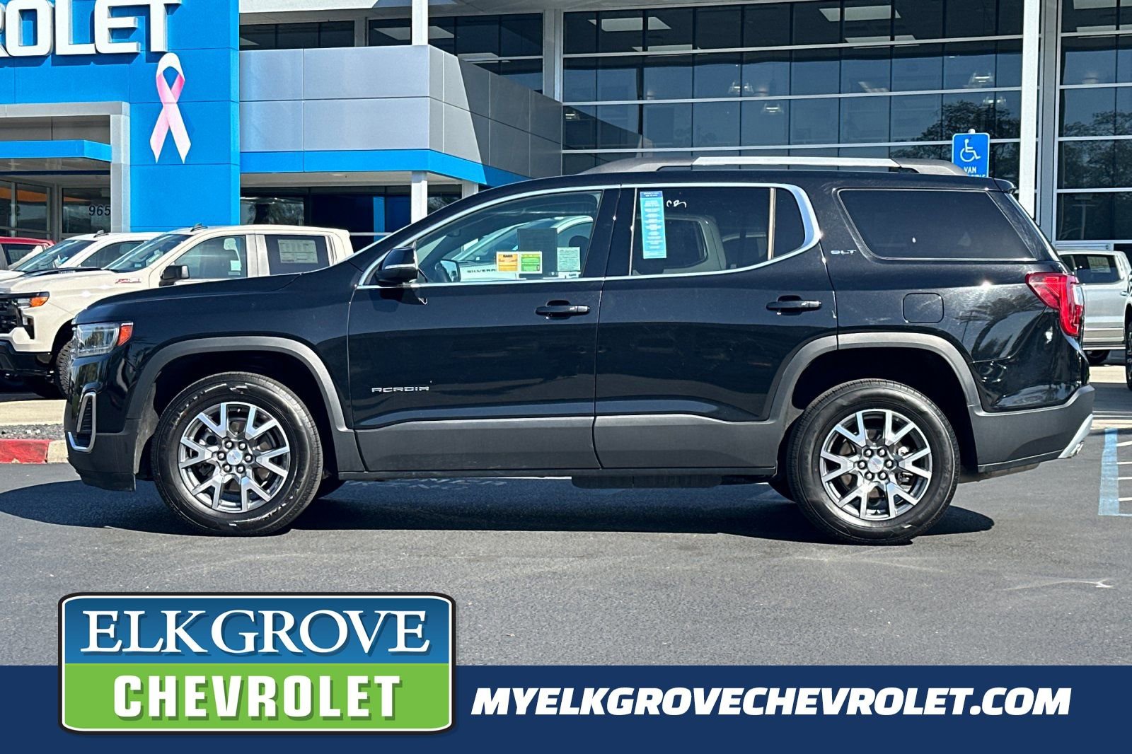 Certified 2023 GMC Acadia SLT image 6