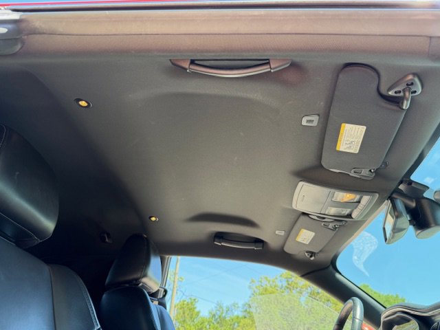 Used 2017 Dodge Challenger SXT Plus image 15