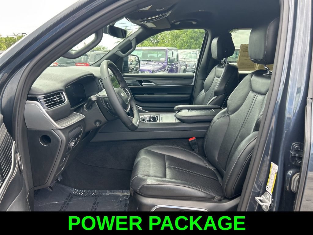 Used 2024 Jeep Wagoneer Series II AWD/4WD image 11