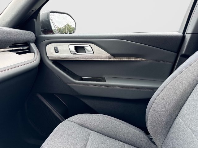 New 2027 Ford Explorer Active RWD image 24