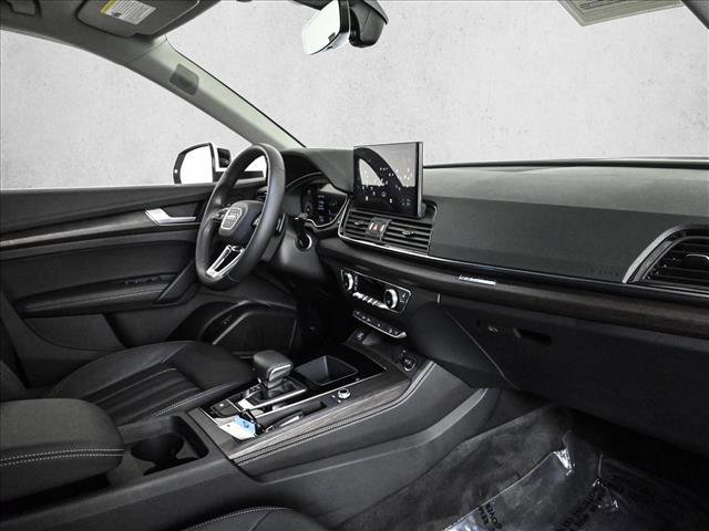 Used 2023 Audi Q5 2.0T Premium Plus w/ Premium Plus Package AWD/4WD image 23