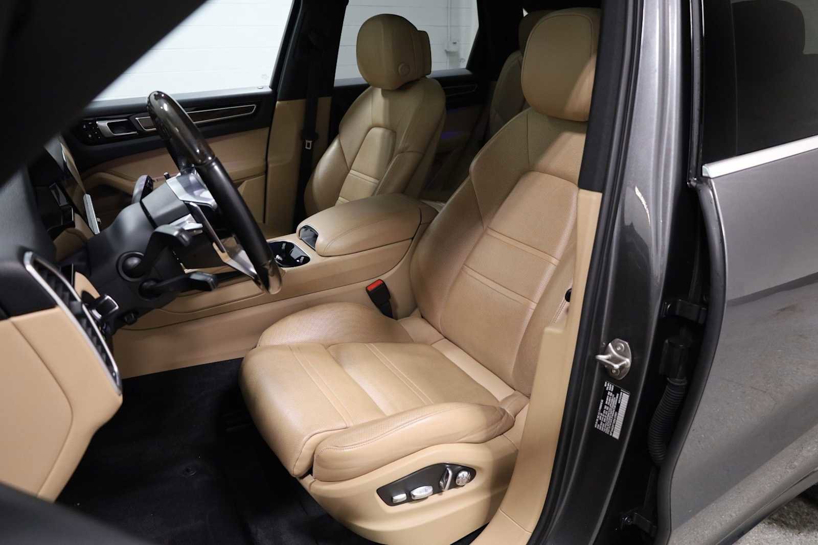 Used 2019 Porsche Cayenne image 5