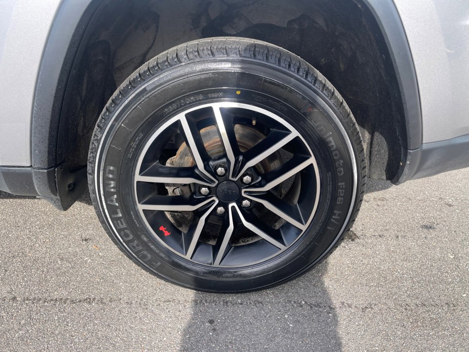 Used 2020 Jeep Grand Cherokee Trailhawk image 27