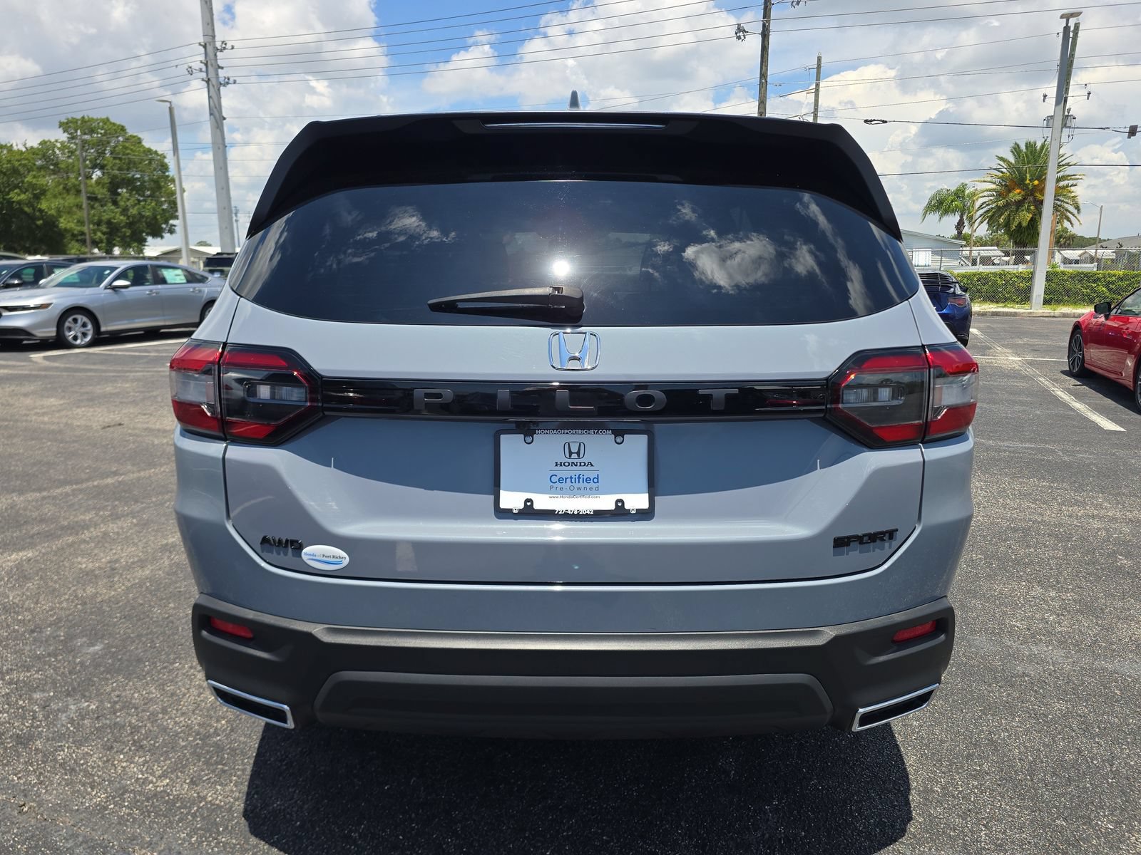 Certified 2025 Honda Pilot Sport image 5