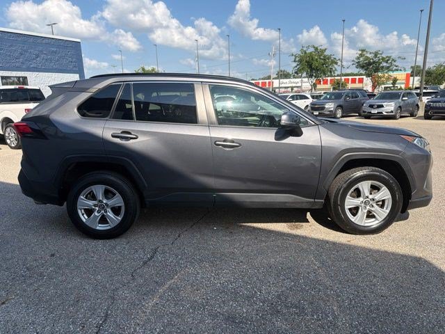 Used 2019 Toyota RAV4 XLE w/ Convenience Package AWD/4WD image 6