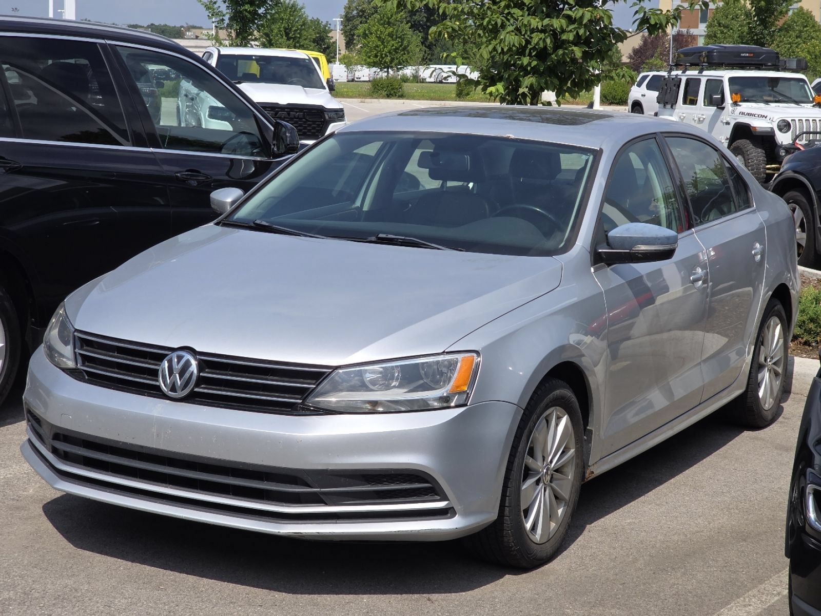 Used 2015 Volkswagen Jetta SE FWD image 4