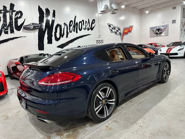 Used 2016 Porsche Panamera image 8