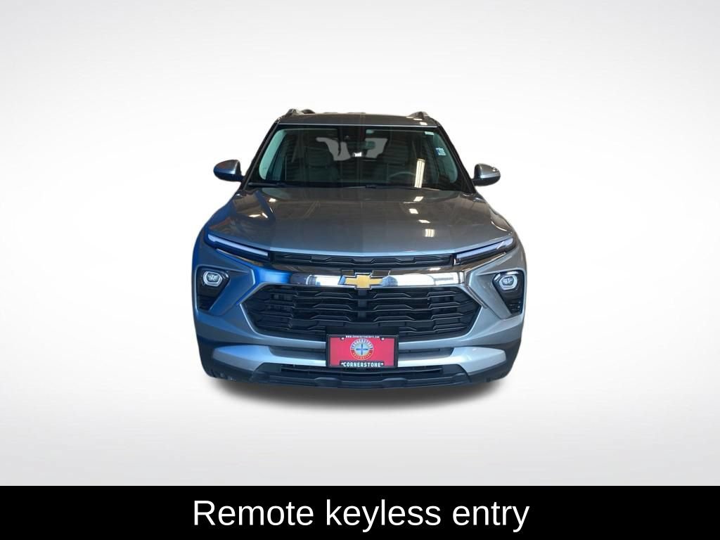 Used 2025 Chevrolet TrailBlazer LT AWD/4WD image 13