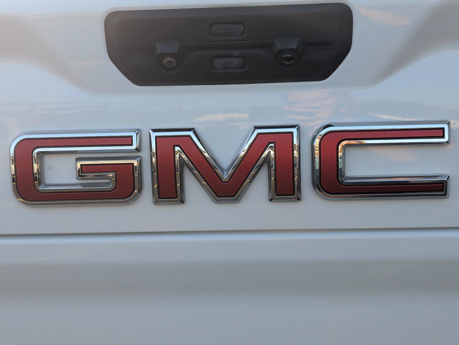 Used 2020 GMC Sierra 2500 AT4 w/ AT4 Premium Package AWD/4WD image 6