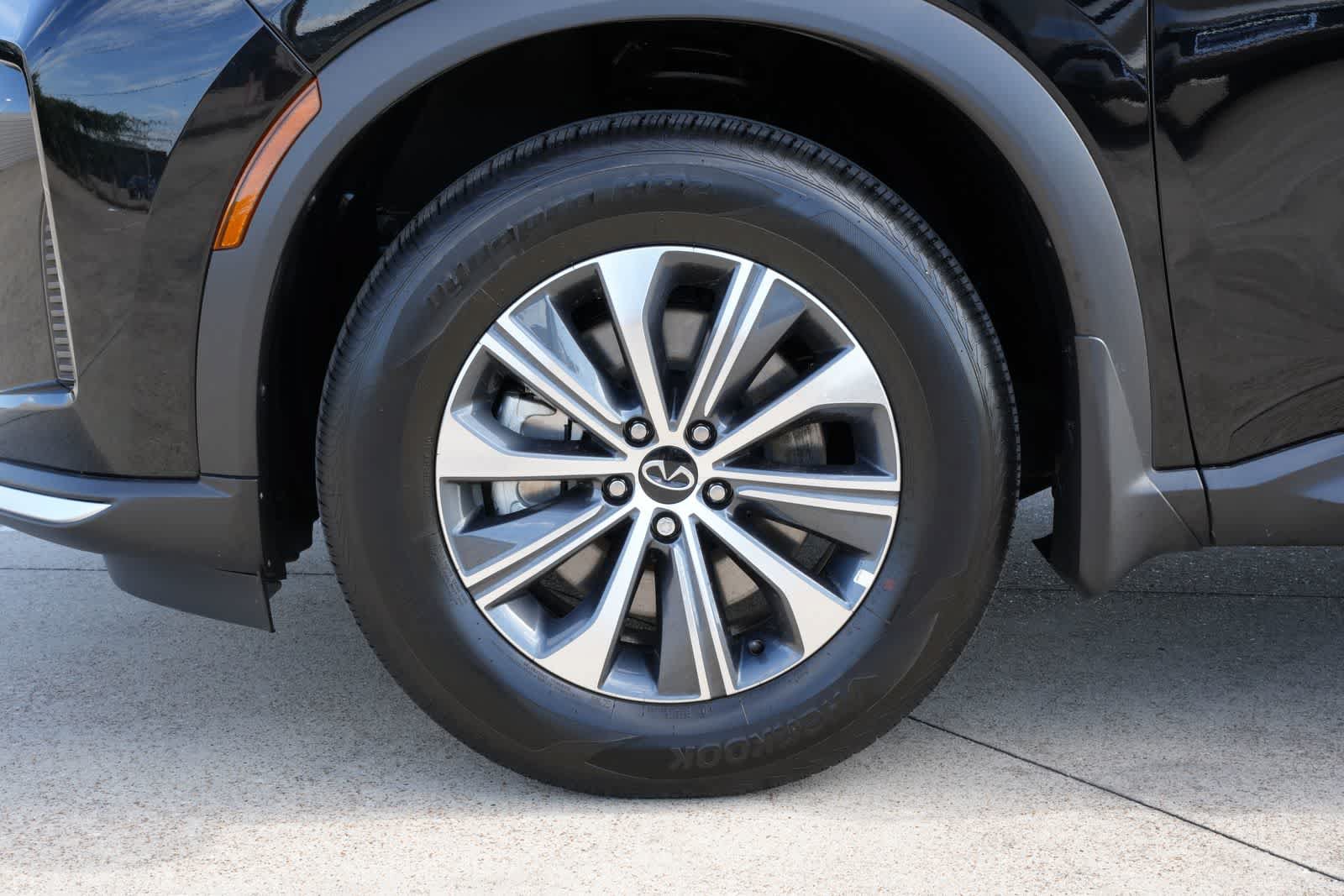 Certified 2026 INFINITI QX60 Pure w/ Cargo Package FWD image 24