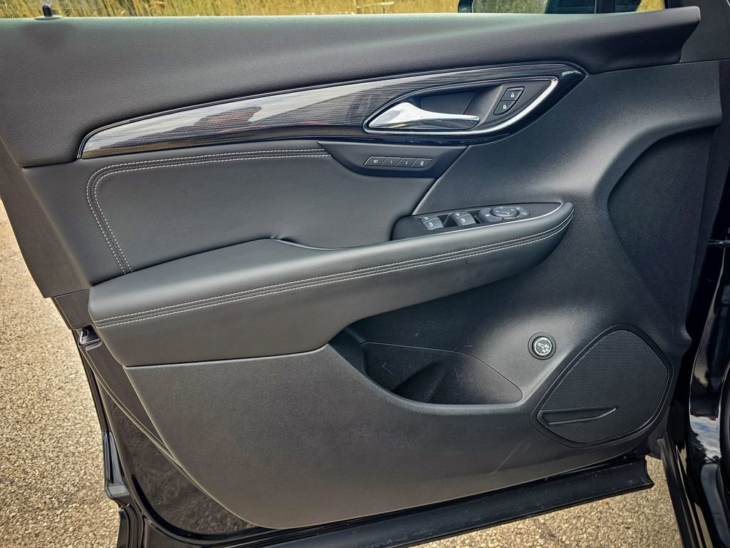Certified 2023 Buick Envision Essence w/ Sport Touring Package image 9