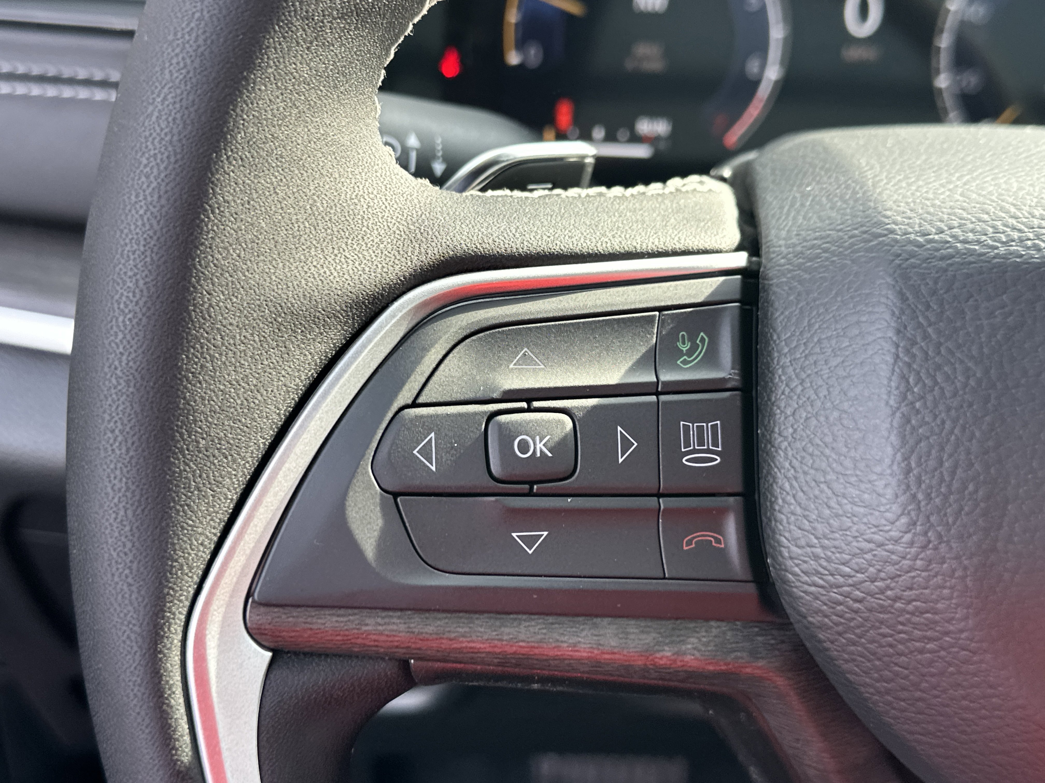 New 2026 Jeep Grand Cherokee Limited Reserve image 9