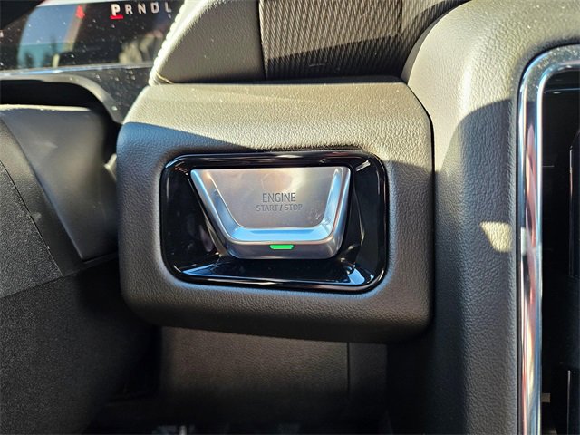 New 2025 GMC Yukon Elevation image 27