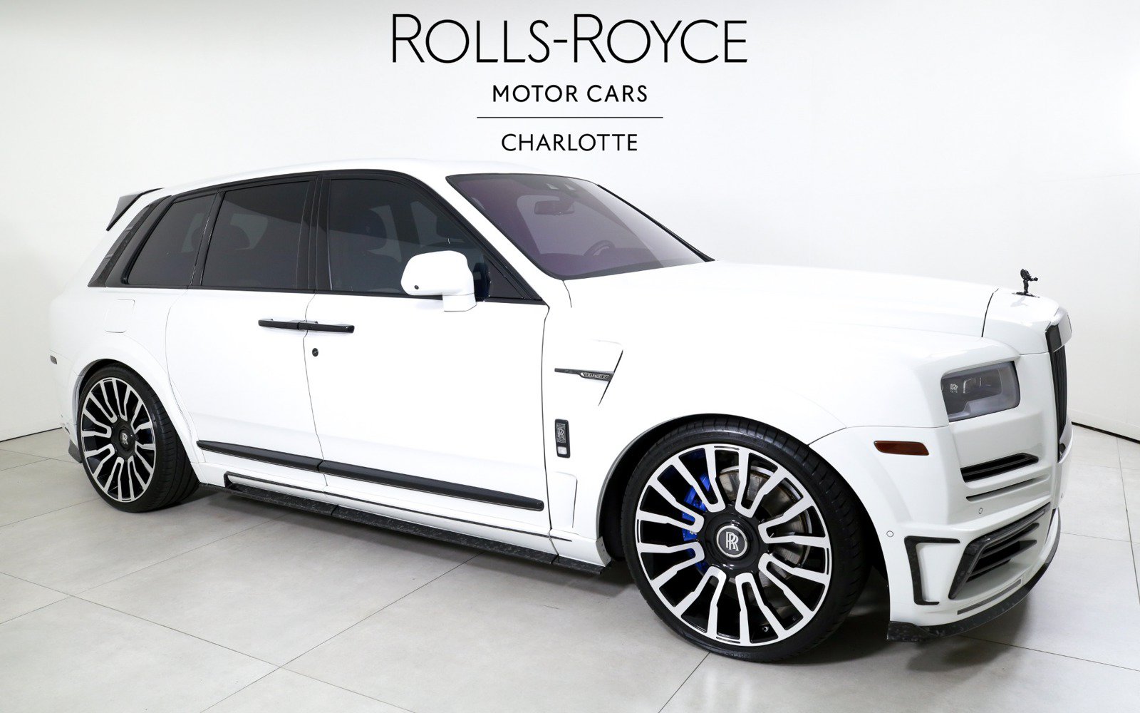 Used 2024 Rolls-Royce Cullinan AWD/4WD image 5
