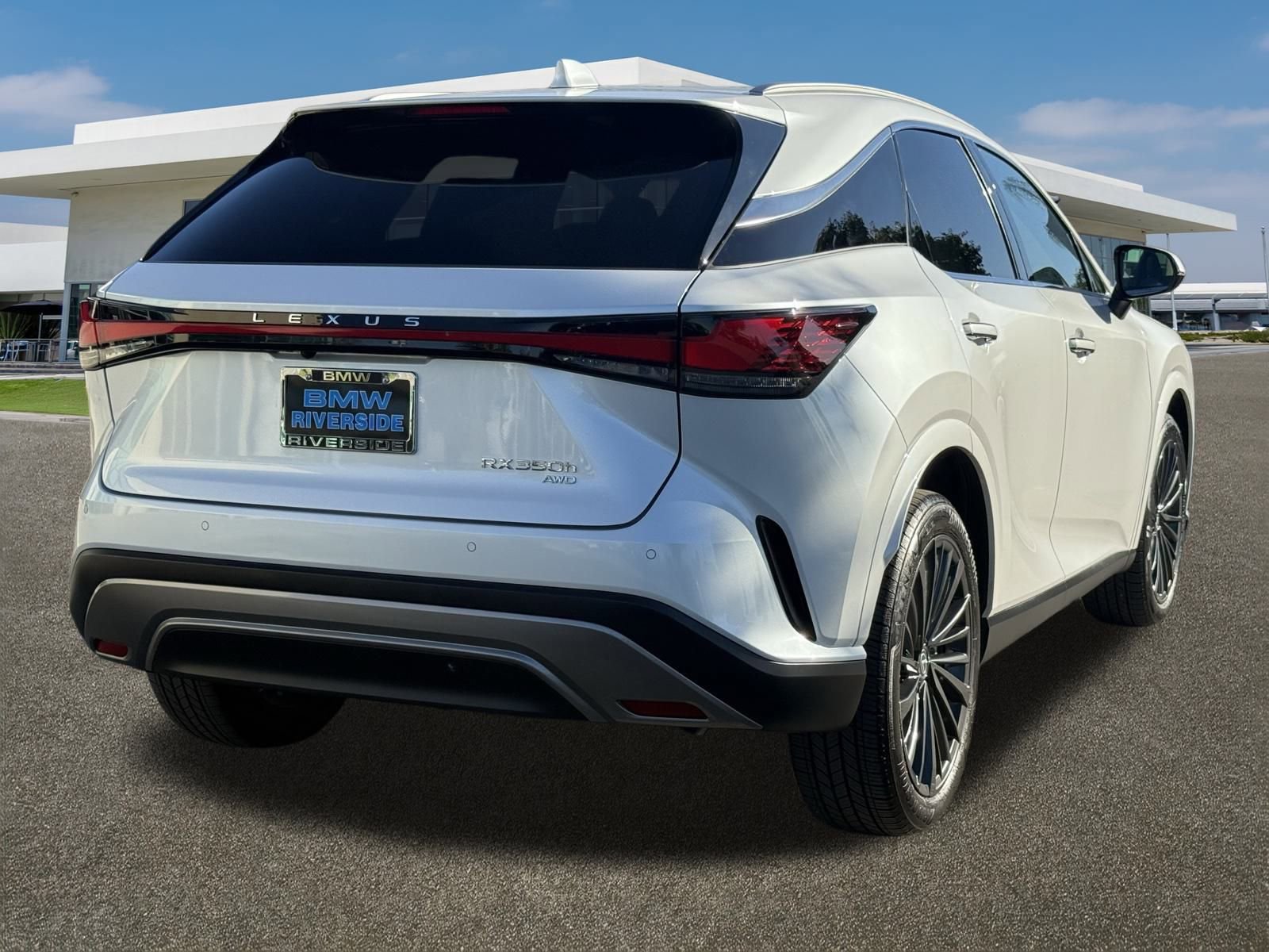 Used 2024 Lexus RX 350h 350h image 10