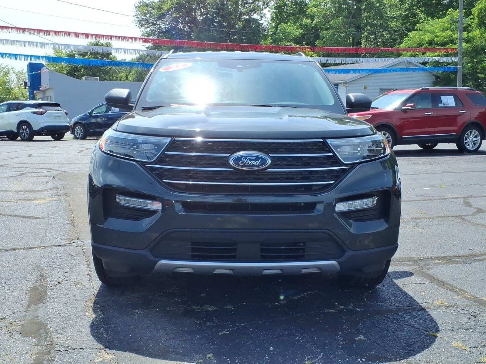 Certified 2023 Ford Explorer XLT w/ Equipment Group 202A AWD/4WD image 2