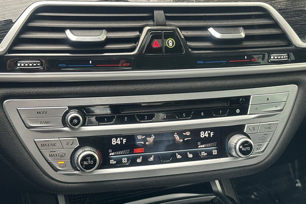 Used 2020 BMW 740i w/ M Sport Package image 19