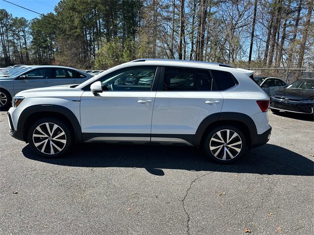 Used 2022 Volkswagen Taos SE image 8