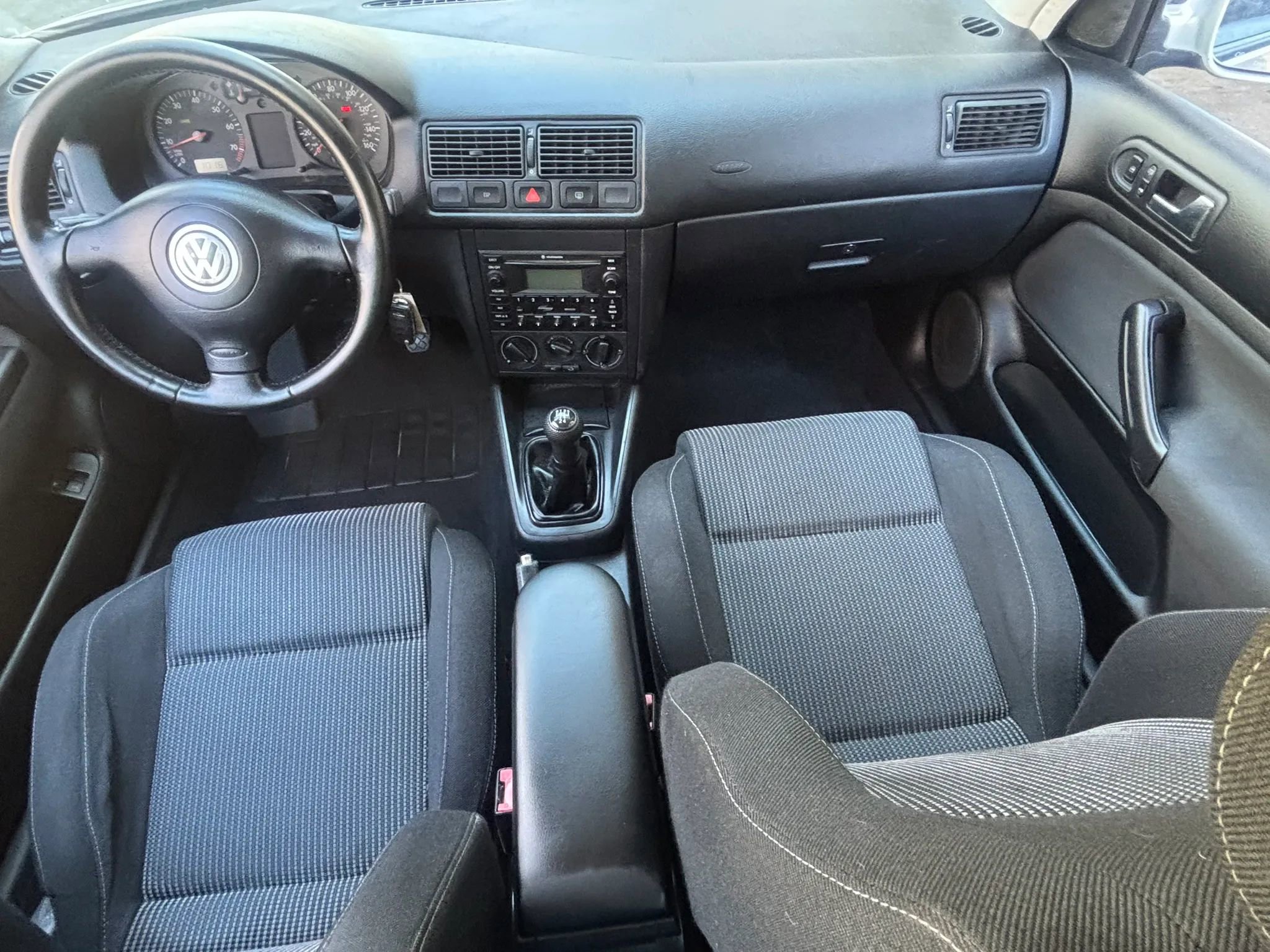 Used 2004 Volkswagen GTI 1.8T FWD image 22