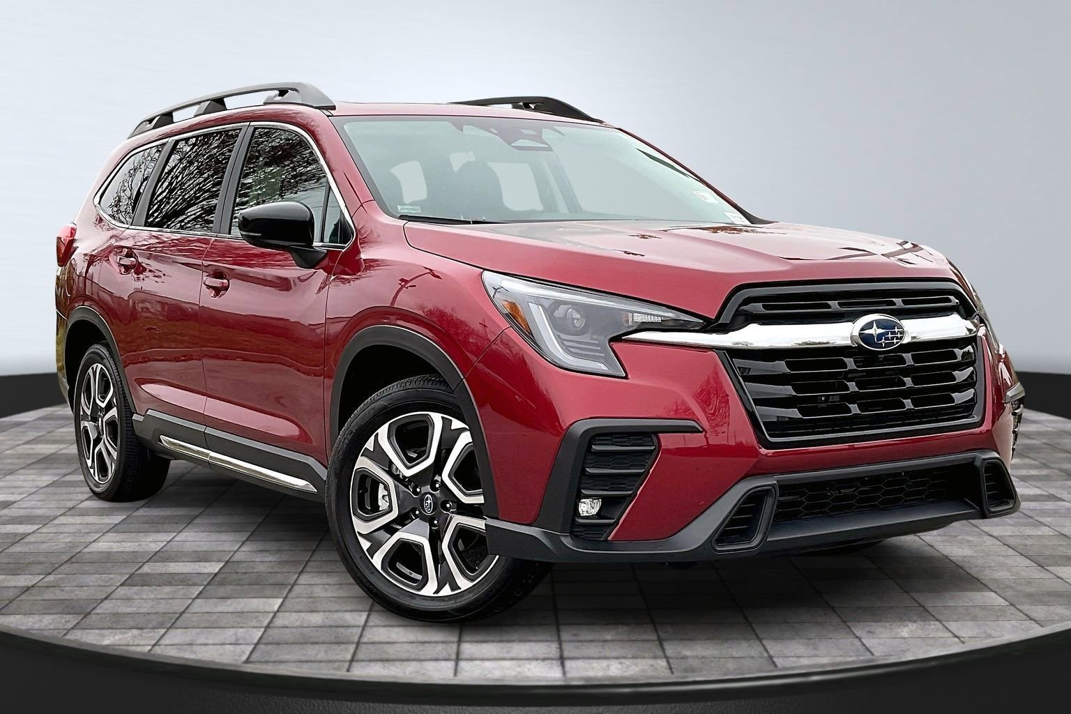 Used 2024 Subaru Ascent Limited w/ Technology Package image 10