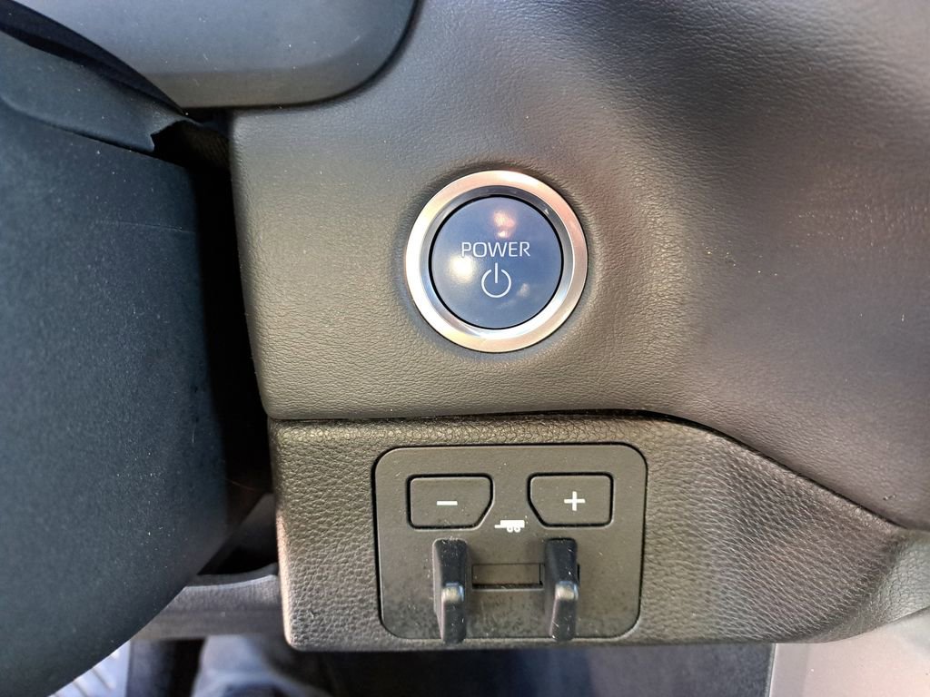 Used 2023 Toyota Tundra Platinum image 30