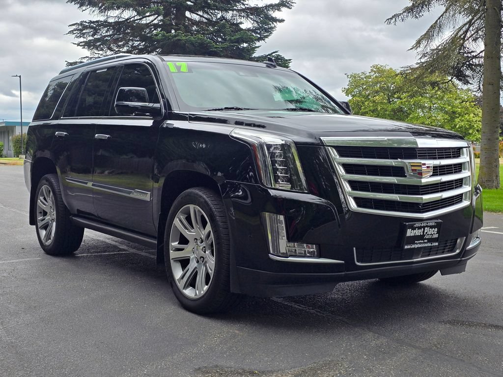 Used 2017 Cadillac Escalade Premium Luxury AWD/4WD image 8