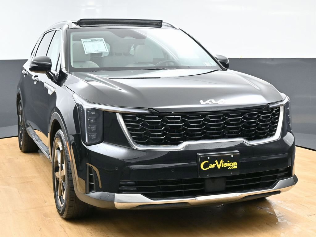Used 2025 Kia Sorento EX w/ EX Panoramic Sunroof Package image 4