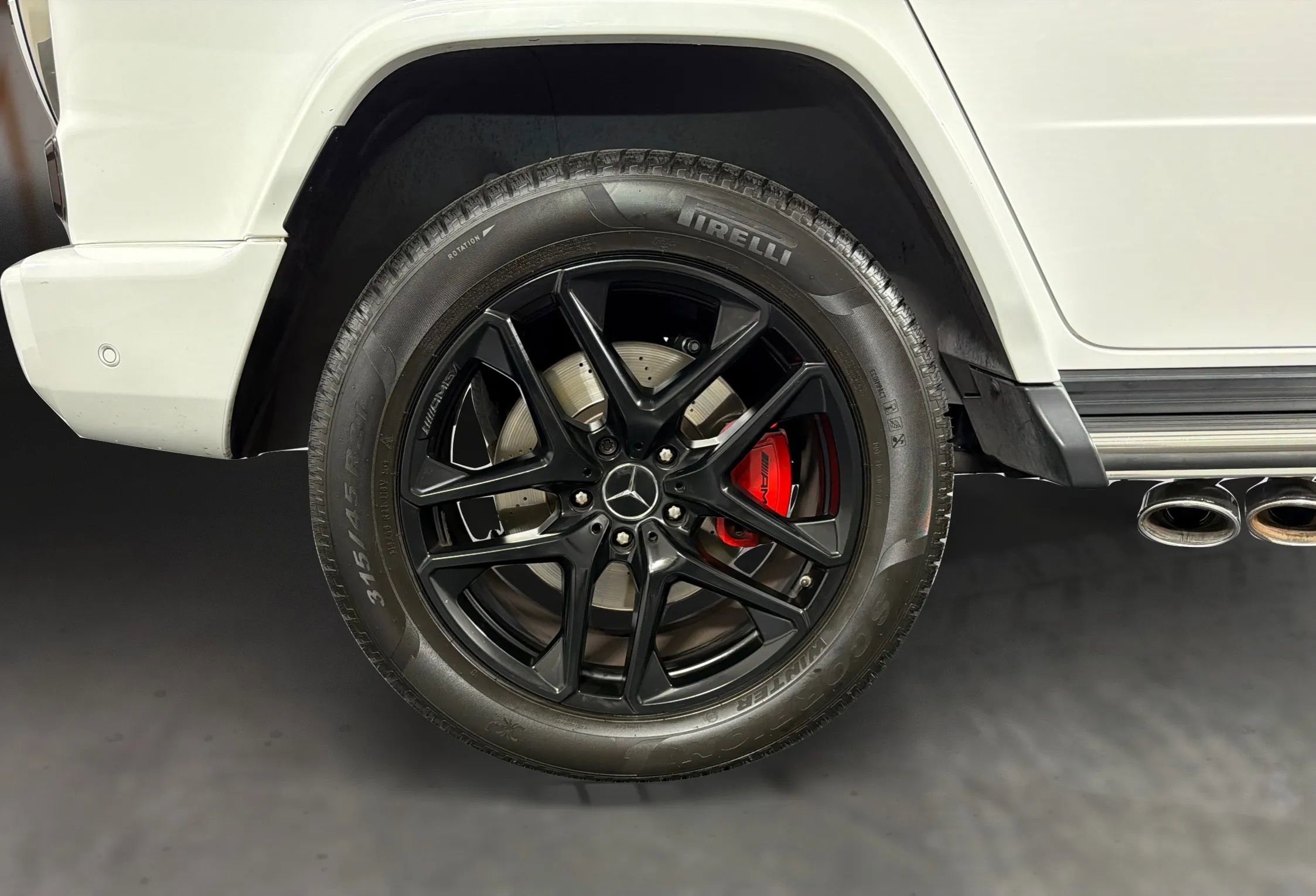 Used 2021 Mercedes-Benz G 63 AMG 4MATIC w/ G Manufaktur Interior Package image 25