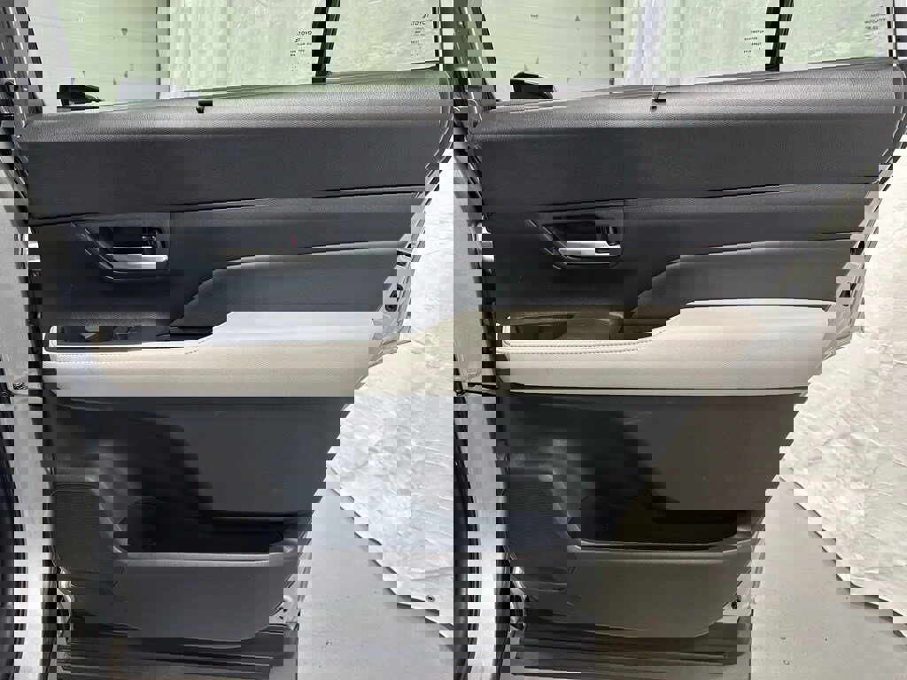 Used 2025 Toyota Grand Highlander AWD image 52