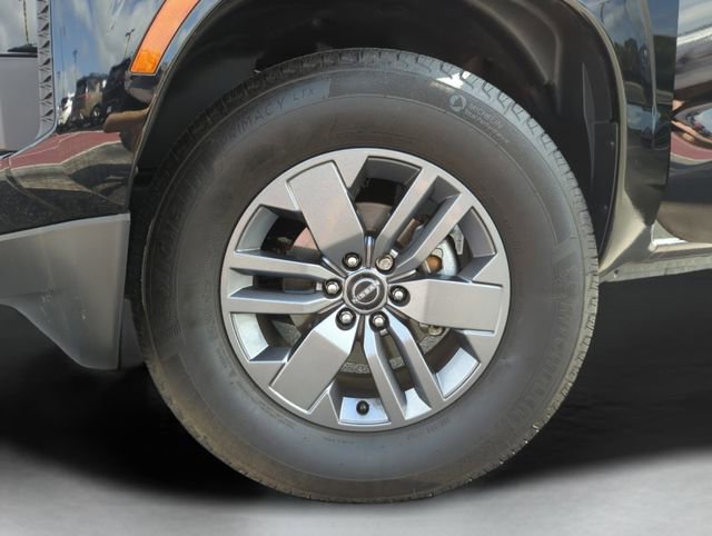 Certified 2025 Nissan Frontier SV image 43