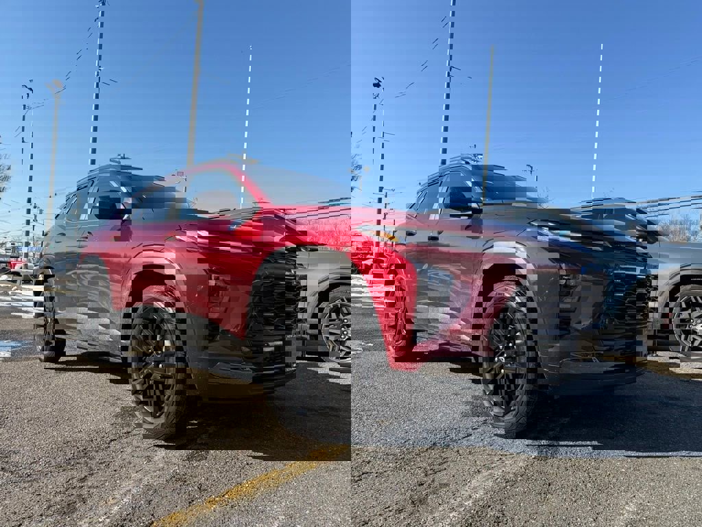 Used 2024 Chevrolet Trax ACTIV w/ Sunroof Package image 13