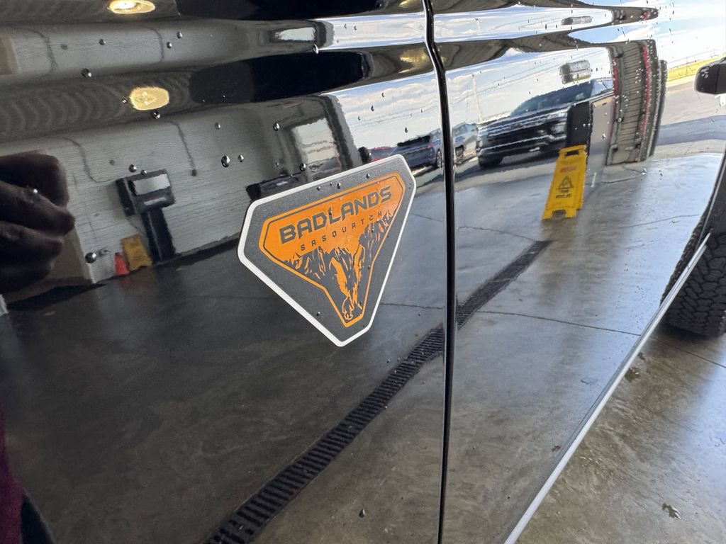 New 2025 Ford Bronco Badlands image 5