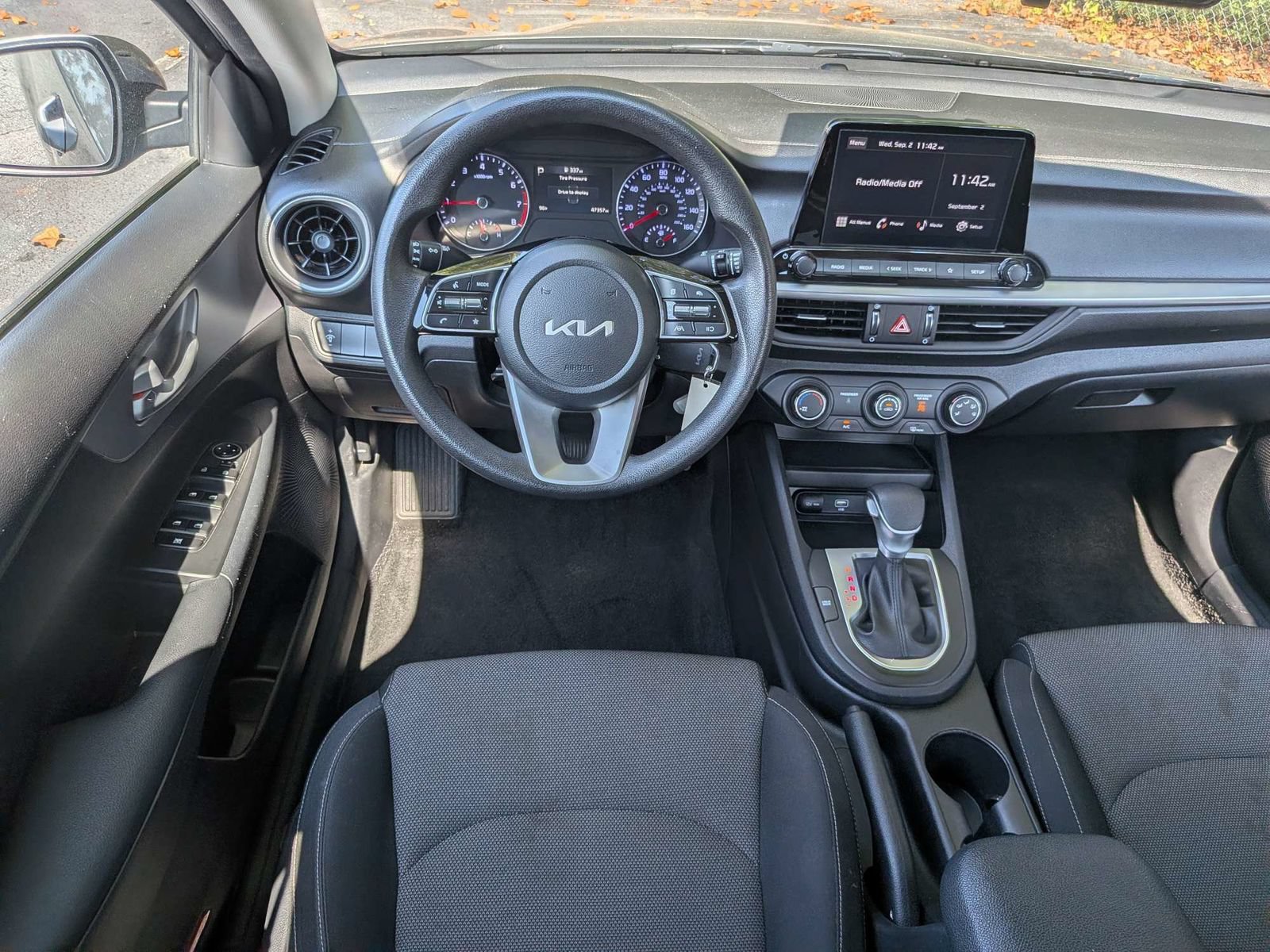 Used 2024 Kia Forte LXS FWD image 14