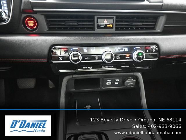 Used 2025 Honda Pilot Black Edition image 32