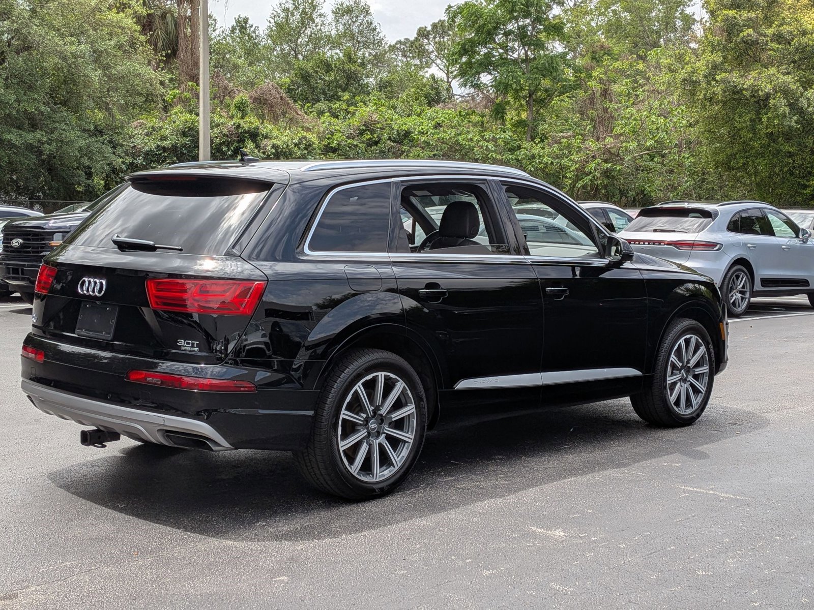 Used 2017 Audi Q7 3.0T Premium Plus image 8