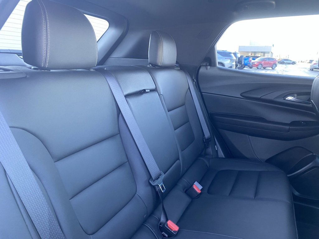 Used 2023 Chevrolet TrailBlazer ACTIV image 25