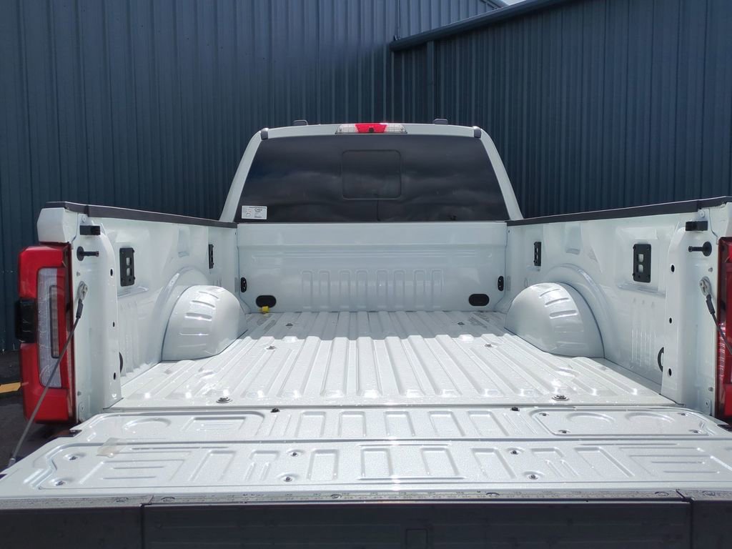 New 2026 Ford F250 Platinum image 8